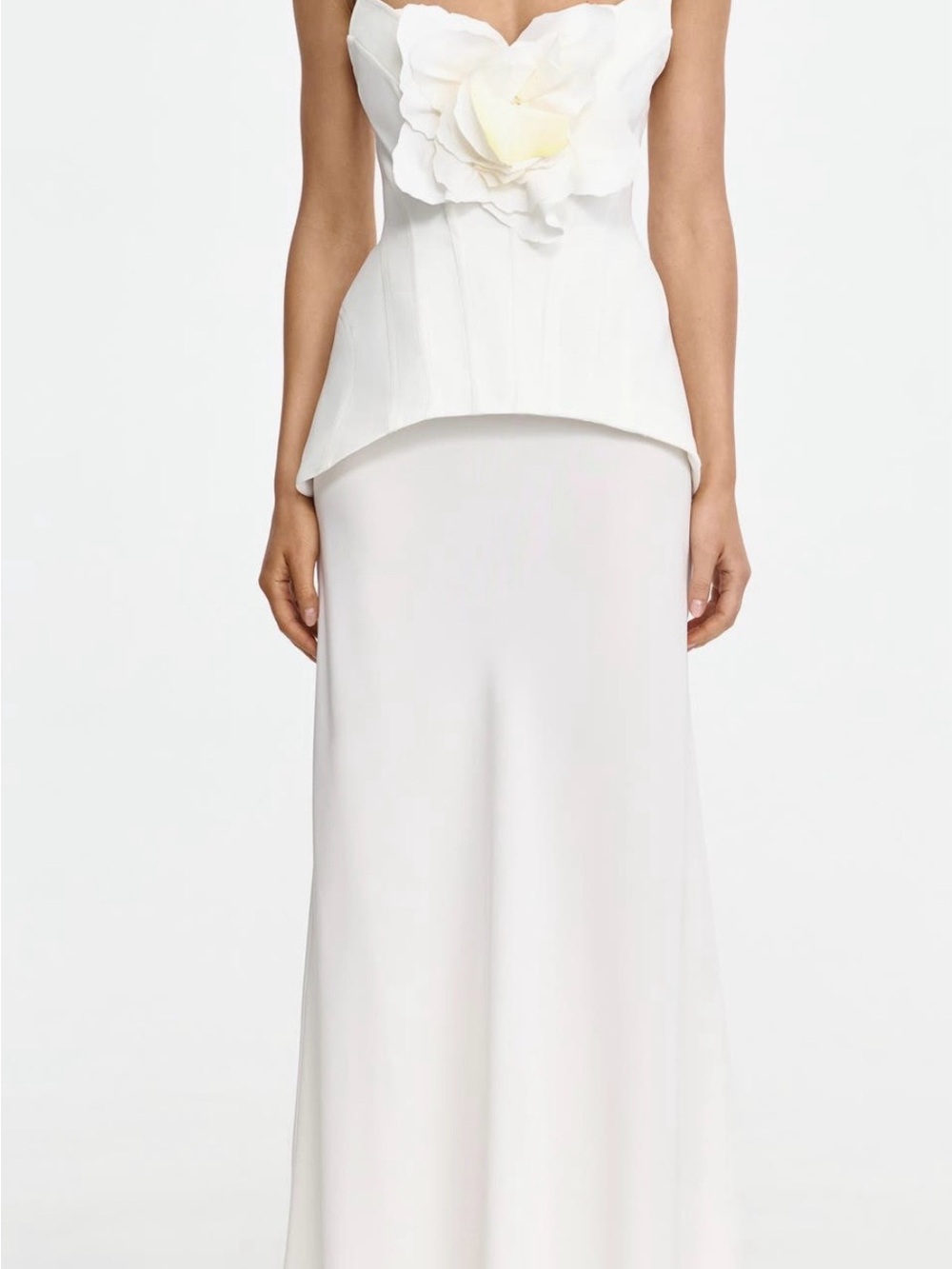 Acler
Bankson Floral
Appliqué Gown Size - 8